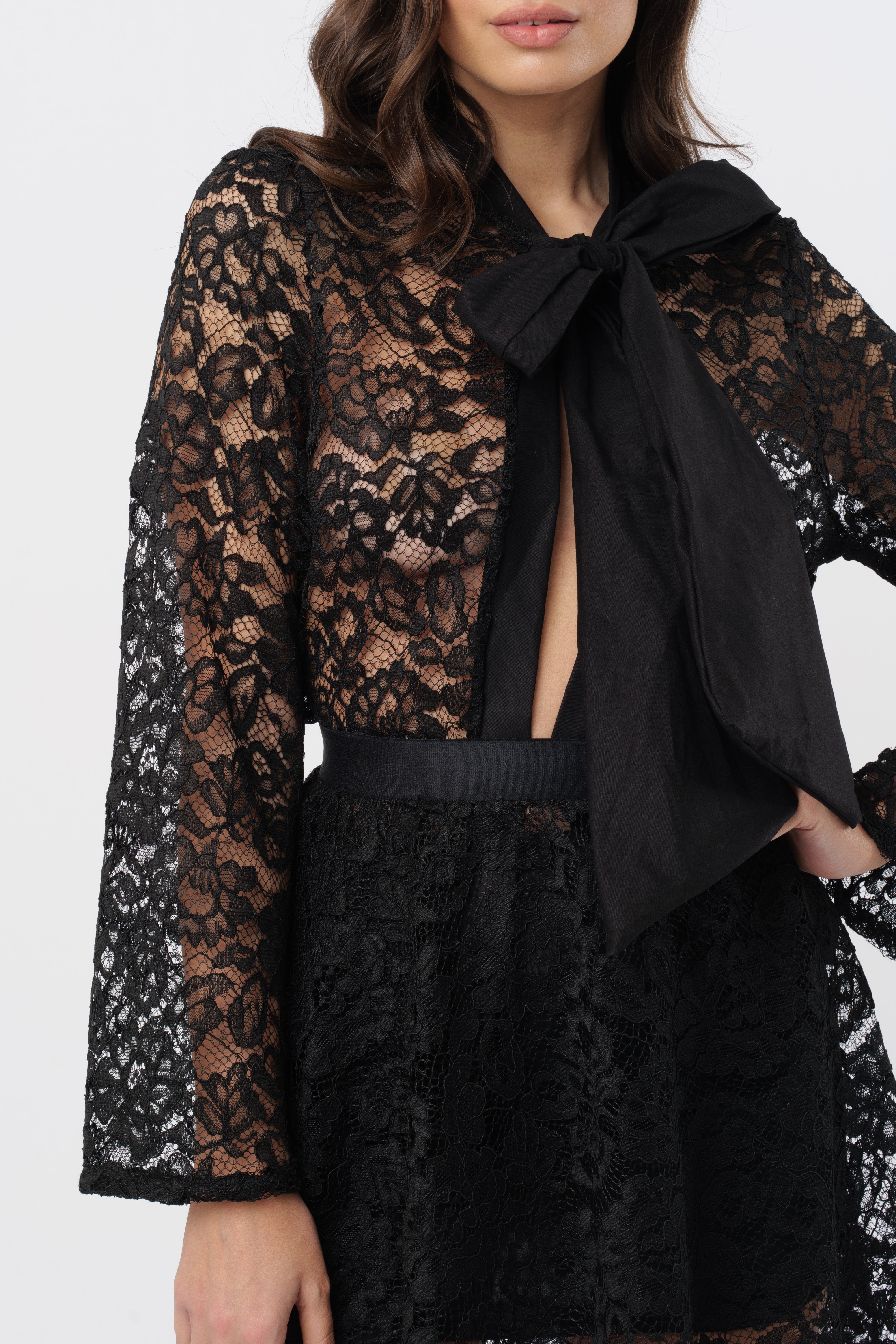 Myrna Rebrodè Lace Shirt and Skirt Cord-set