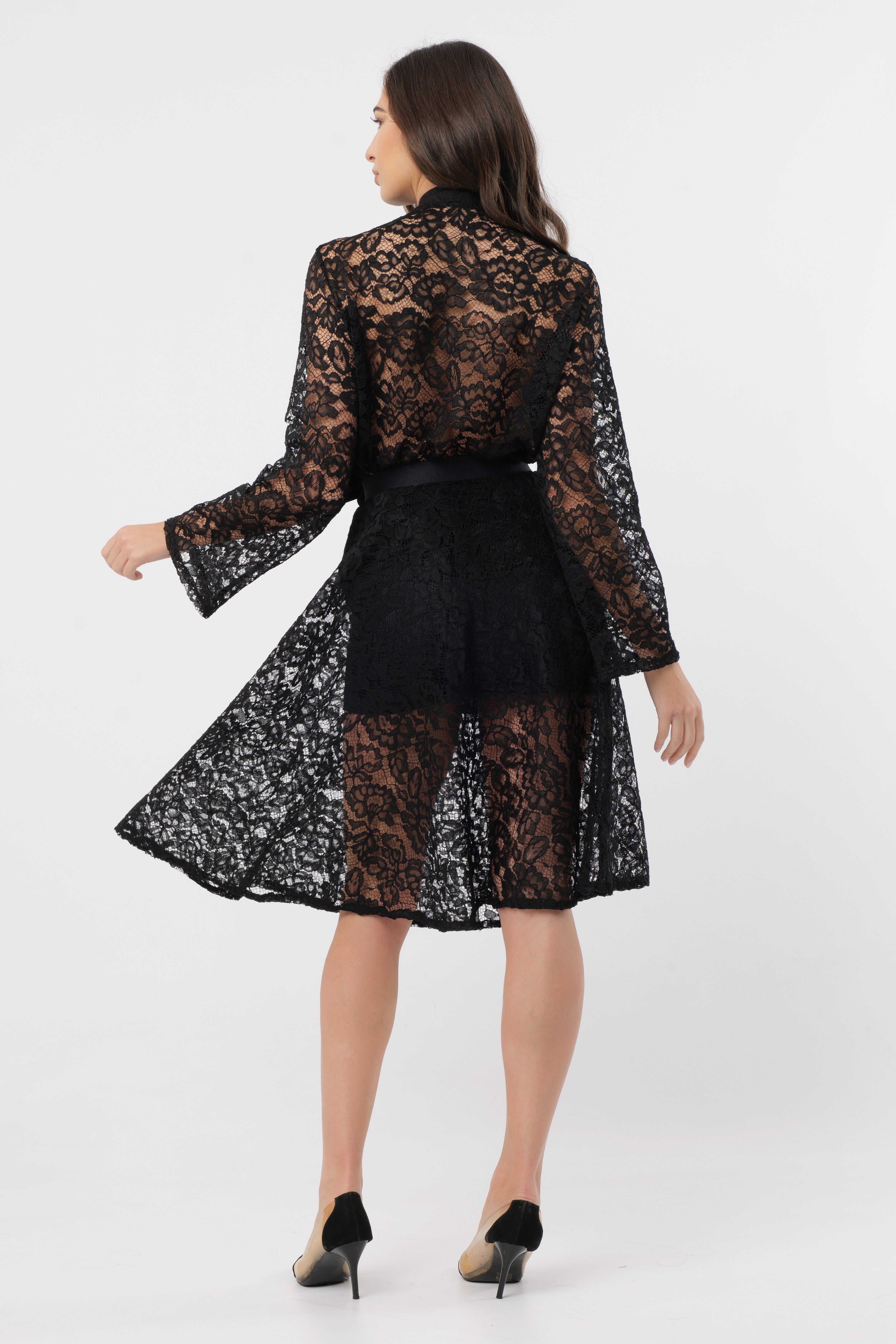Myrna Rebrodè Lace Shirt and Skirt Cord-set